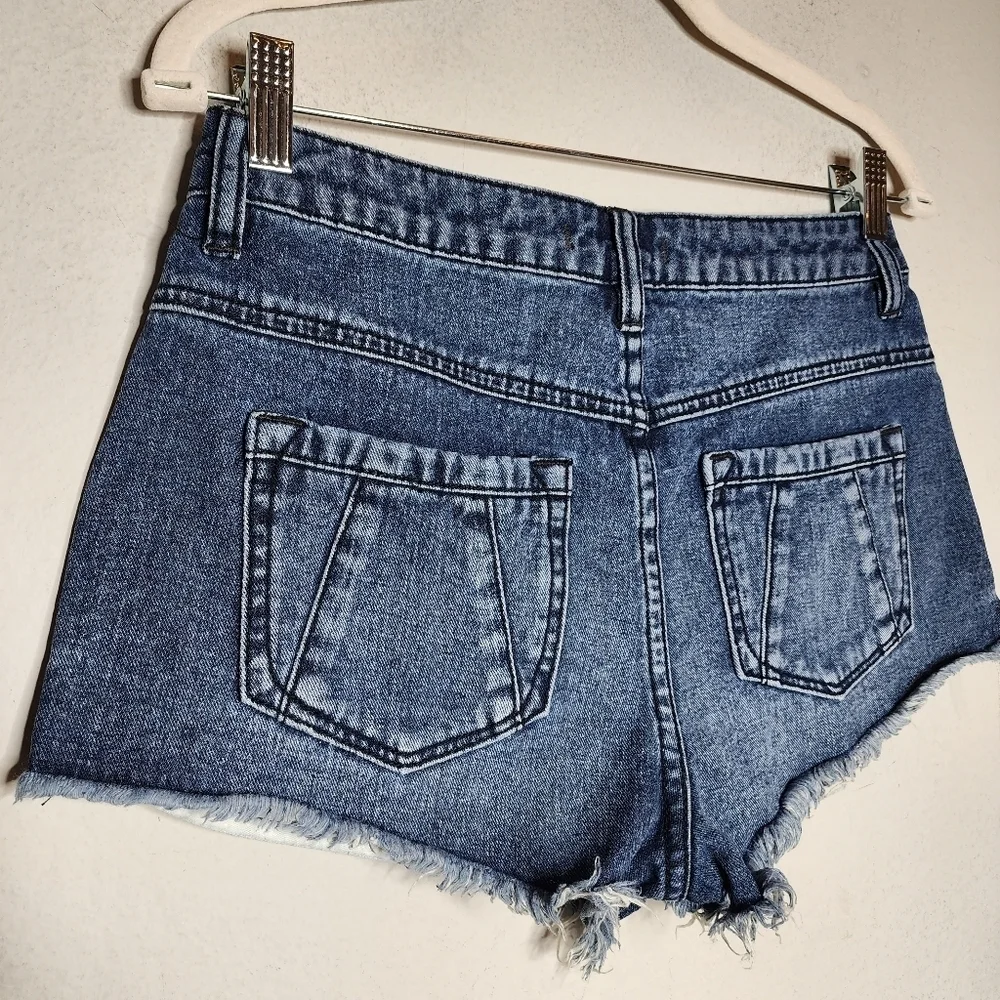 Free People jean shorts.‎
